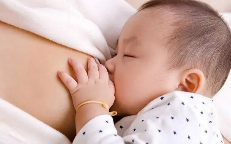 bé sổ sữa