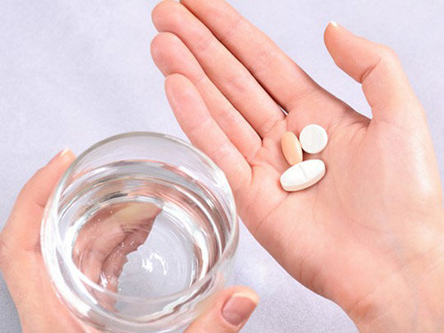 cách mấy tiếng uống thuốc 1 lần