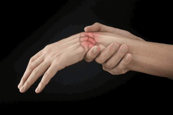 gãy xương cổ tay bao lâu thì khỏi