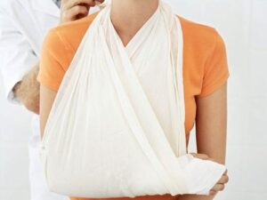 gãy xương tay có quan hệ được không