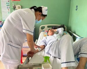 tim đập nhanh khám khoa nội tổng hợp