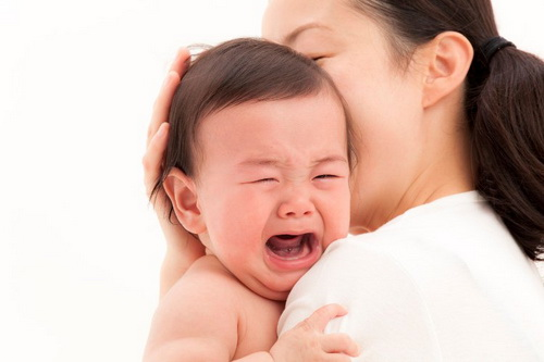 trẻ 8 tháng tuổi hay quấy khóc - Image 3